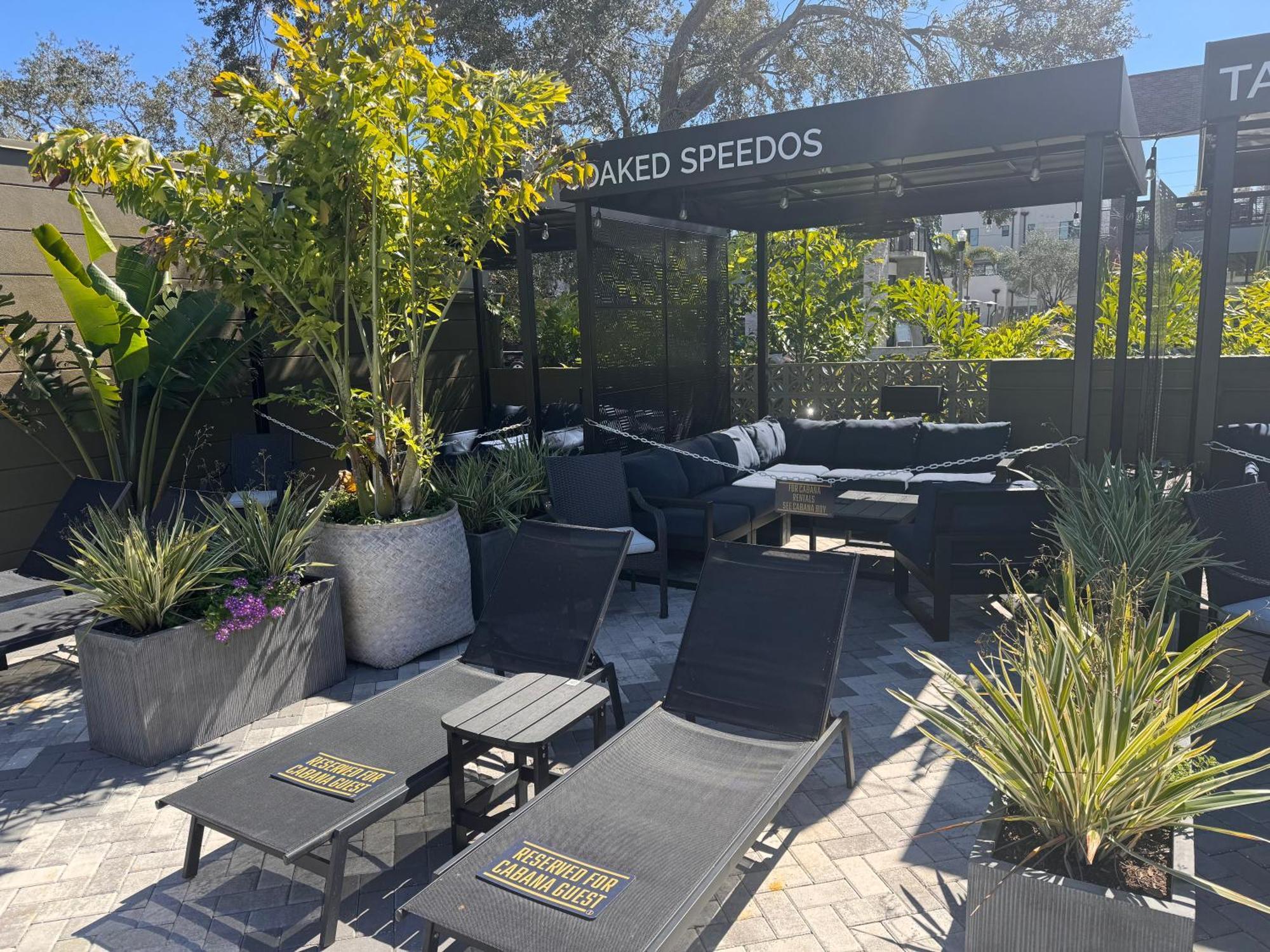 סיינט פיטרסברג Mari Jean Hotel - All Adults Welcome מראה חיצוני תמונה