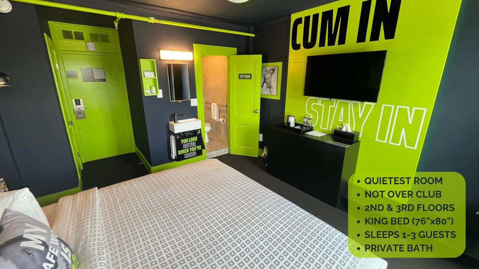 סיינט פיטרסברג Mari Jean Hotel - All Adults Welcome מראה חיצוני תמונה